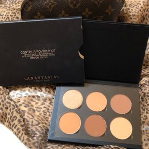 NWT ANASTASIA BEVERLY HILLS Contour Kit Med-Tan